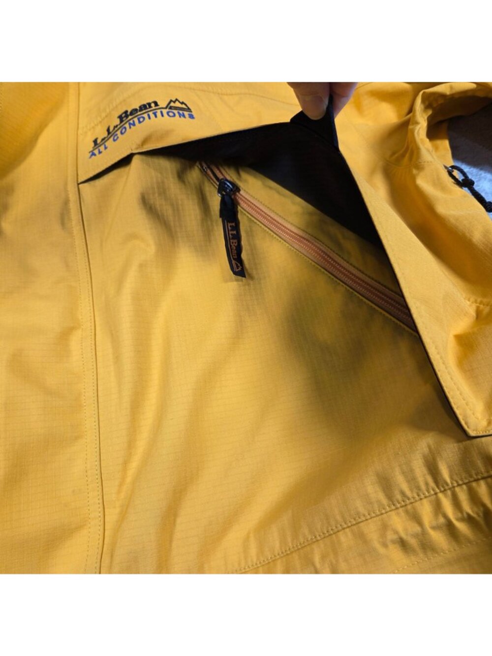 LL Bean Jacket Mens Large Yellow All Conditions Gear Gore-Tex Rain Shell - Picture 7 of 16